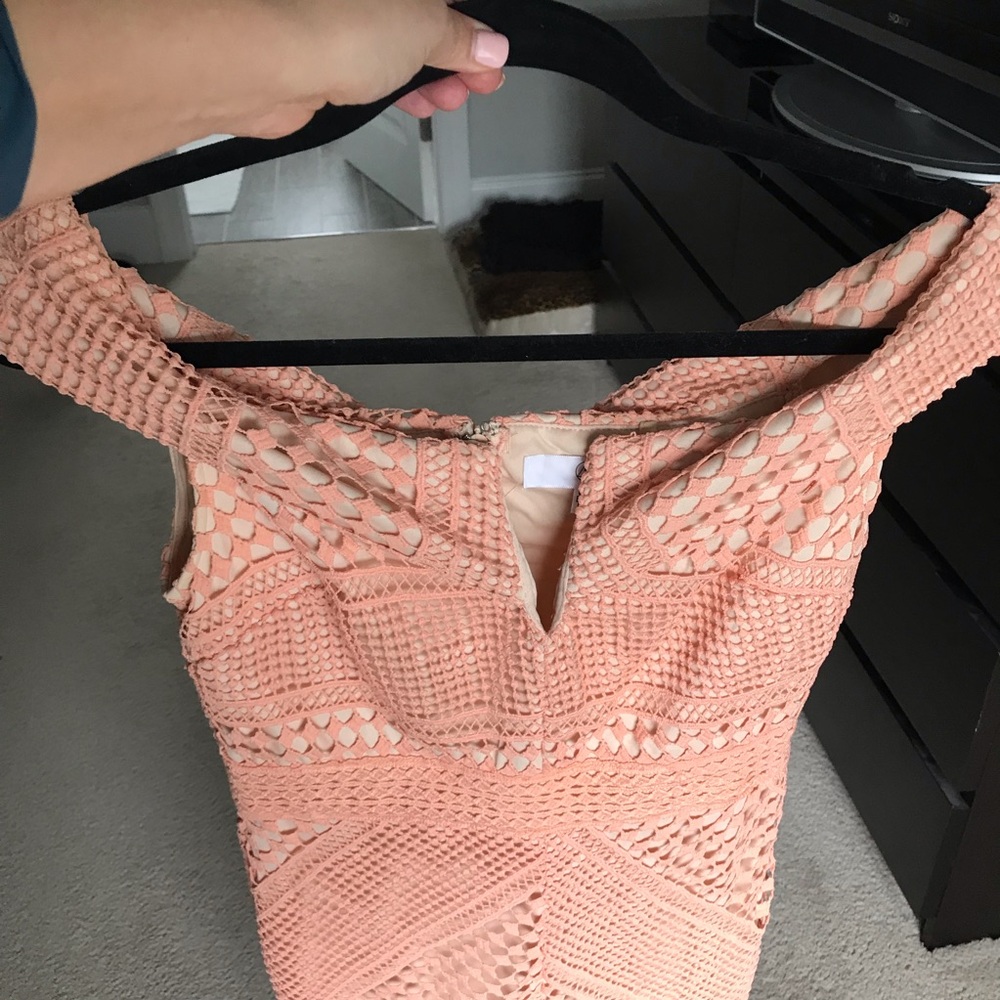 Fitted lace midi dress SIZE MEDIUM